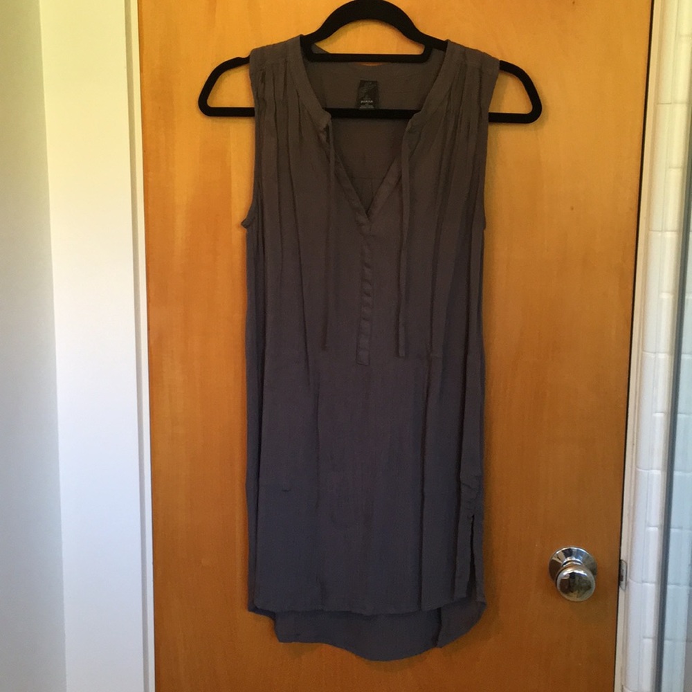 Simple long top